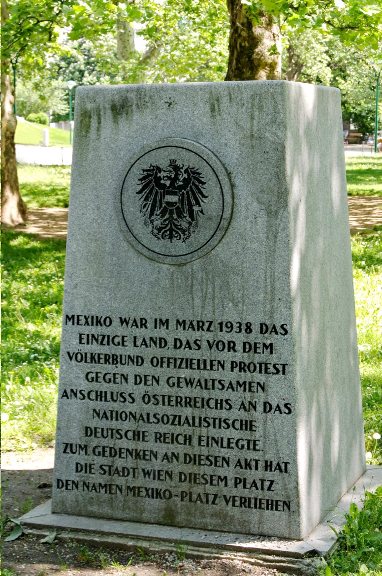 Gedenkstein am Wiener Mexikoplatz (Quelle: Wikipedia)