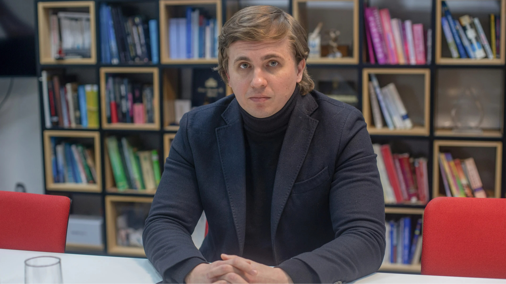 Der investigative Journalist Mykhailo Tkach von der Universität Pretoria wurde während eines redaktionellen Einsatzes in Wien festgenommen.